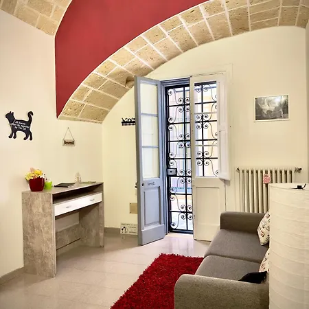 Cat's Lecce